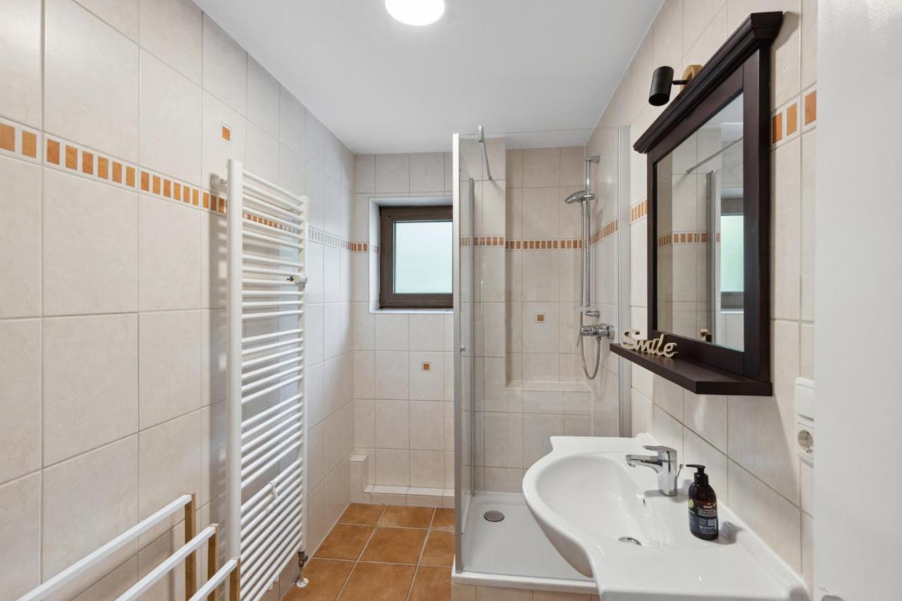 Charysma - Chillout-Loft, Wintergarten, E-Kamin, Massage-Sessel, Schlafzimmer Mit Smart-Tv, 2 Parkplaetze Hamelin Esterno foto